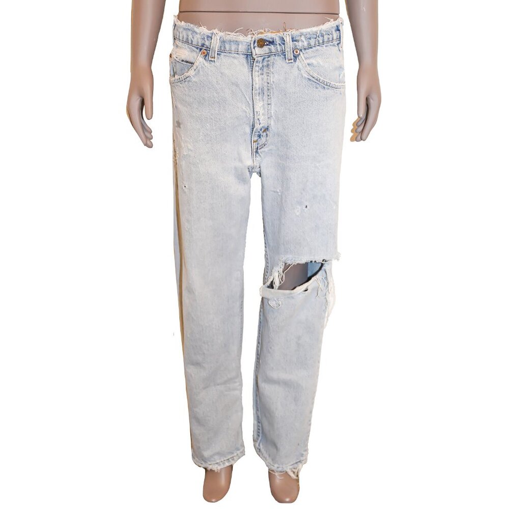 Vintage Levis‎ Light Wash Distressed Denim Jeans Size 32W 27L Classic Blue Jeans